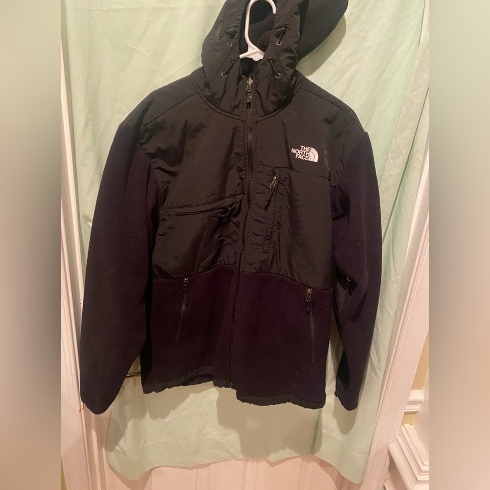 Rare large men’s polar tech northface Denali with a hood in excellent condition